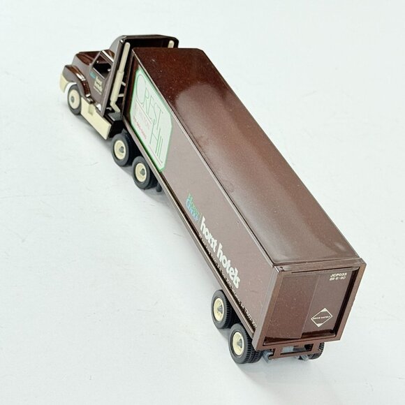 Winross 1990's Diecast Truck 1:64 Scale Horst Hotels Crest Hill Hilton Promo - Picture 7 of 9